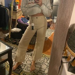 brand New Stradivarius / wide leg cream jean - size 6